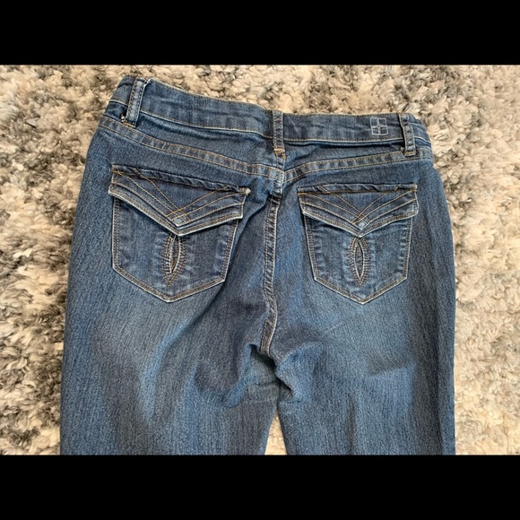 Salt Works Med Rise Bootcut Jeans Size 8P - Picture 4 of 17
